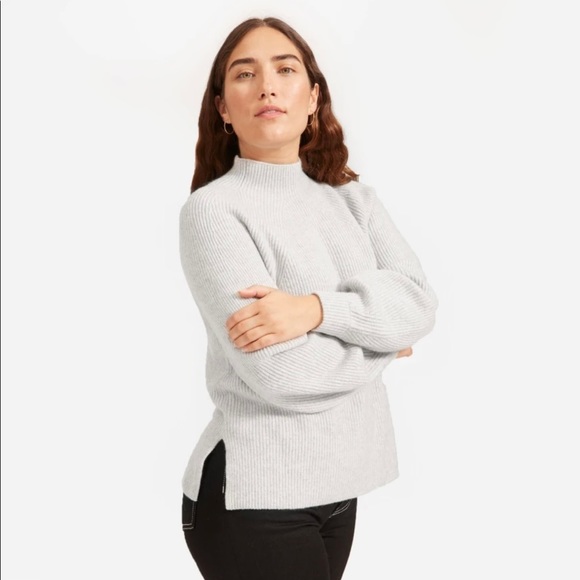 Everlane Premium Cashmere Sweater (Light Gray) - Picture 2 of 10